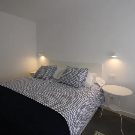 Apartamento 2 Con Piscina Y Jardín