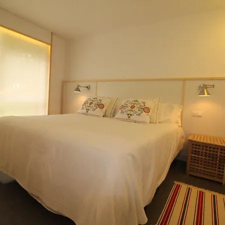 Apartamento 2 Con Piscina Y Jardín