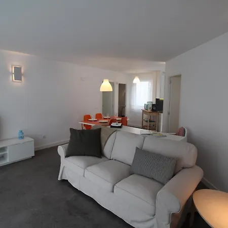 Apartamento 2 Con Piscina Y Jardín *