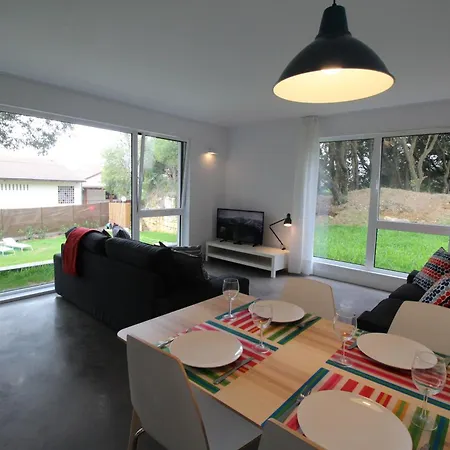 Apartamento 2 Con Piscina Y Jardín *
