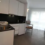 2 Con Piscina Y Jardin - Montesomo * سومو